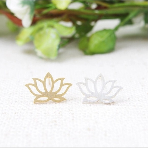 Lotus Earrings - Picture 2 of 6